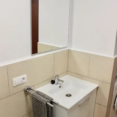 Apartment Brilliant 2bdr *