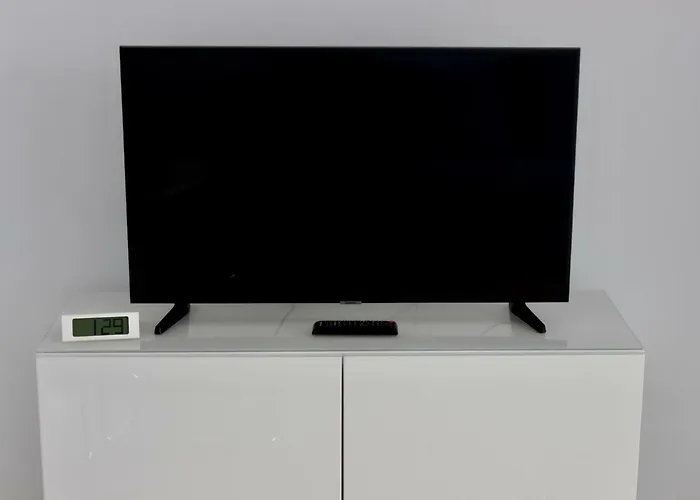 Brilliant 2bdr Appartement *